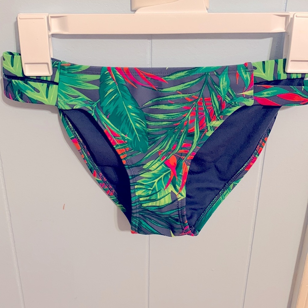 Target bikini! - Picture 5 of 7